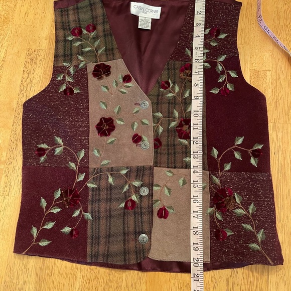 Retro 80’s does 1930’s Vest 🤍 - Picture 12 of 12